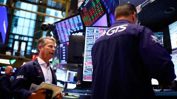 Fuerte suba de acciones y bonos argentinos en Wall Street tras los comicios en Brasil y el respaldo de EE.UU.