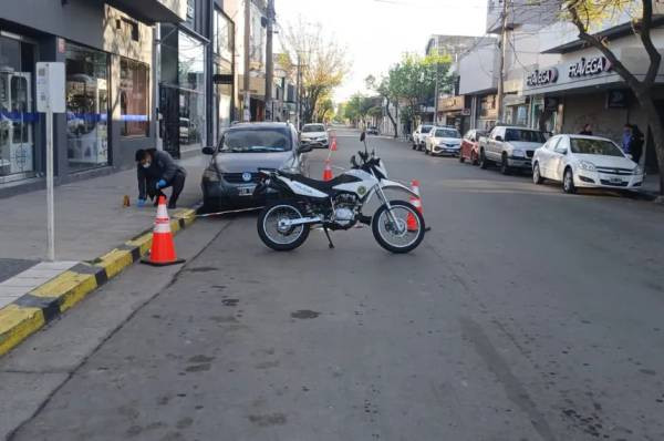 Violenta pelea en el centro de Santa Rosa: un joven fue apuñalado y el agresor quedó detenido