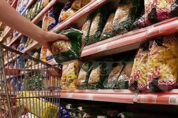 Radiografía del consumo en La Pampa: se desploman las ventas de bebidas y carnes mientras suben frutas y panadería