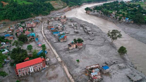 Nepal da por concluida la búsqueda de desaparecidos tras las inundaciones pese al reclamo de los familiares