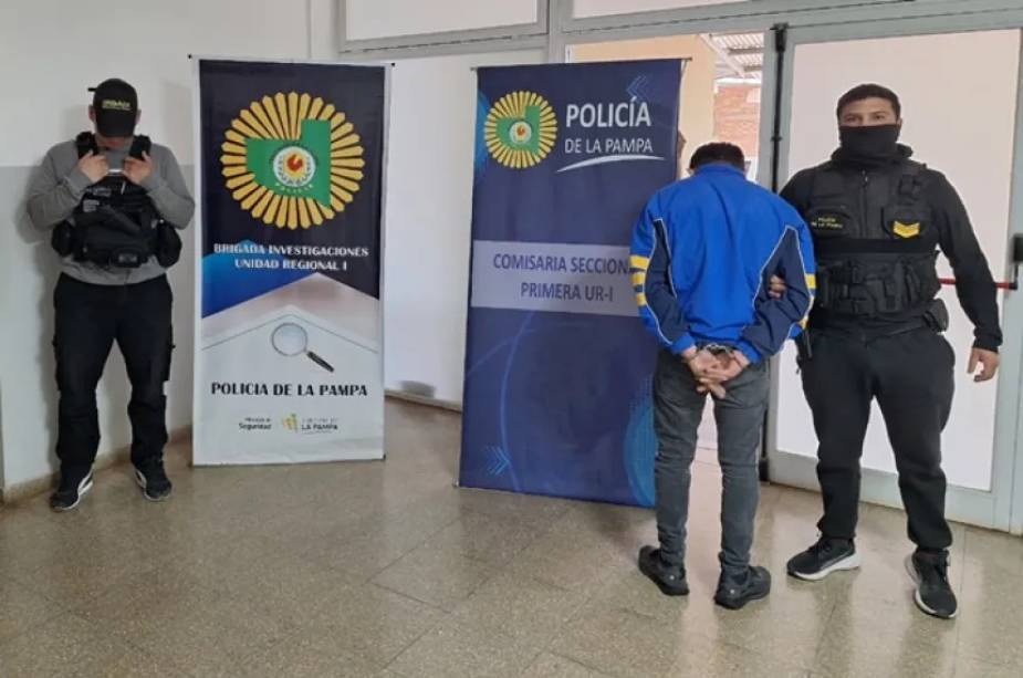 Cayó un sospechoso tras un golpe comando a un departamento en Santa Rosa del que robaron 18 millones de pesos