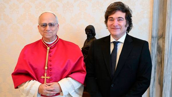 Ajusten las agendas: el Gobierno decretó feriado nacional por la llegada del papa León XIV