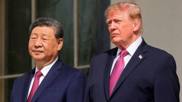 Trump desestima regular la inteligencia artificial con China y blinda la supremacía tecnológica de Estados Unidos