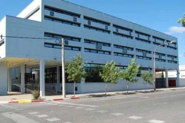 Aval judicial para que una mujer adoptada en 1983 reclame la herencia y alimentos de su padre biológico