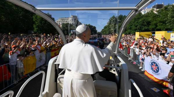 Fiebre papal: ya hay más de 20.000 anotados para ser voluntarios en la visita de León XIV